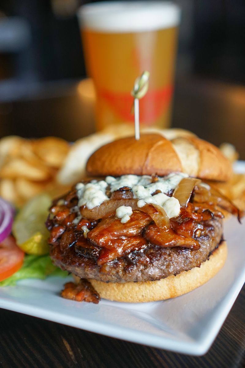 Windbag Saloon & Grill — Helena