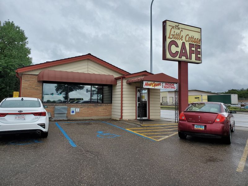 Little Cottage Café