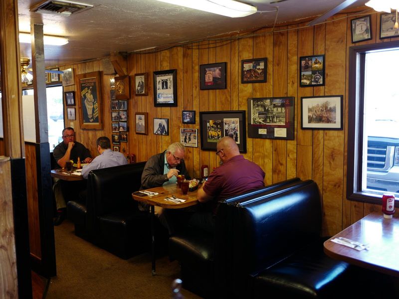 A Down-Home Diner Since 1976