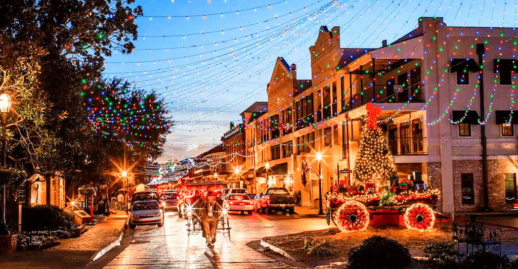 The Louisiana Town That Turns Into a Real-Life Hallmark Movie at Christmas