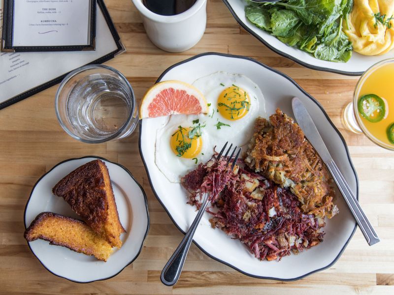 Corned Beef Hash Benedict That Actually Crisps