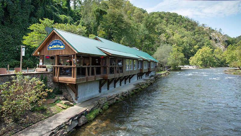 River’s End Restaurant – Bryson City