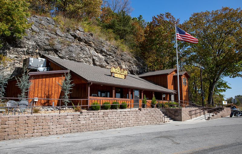 Undercliff Grill & Bar