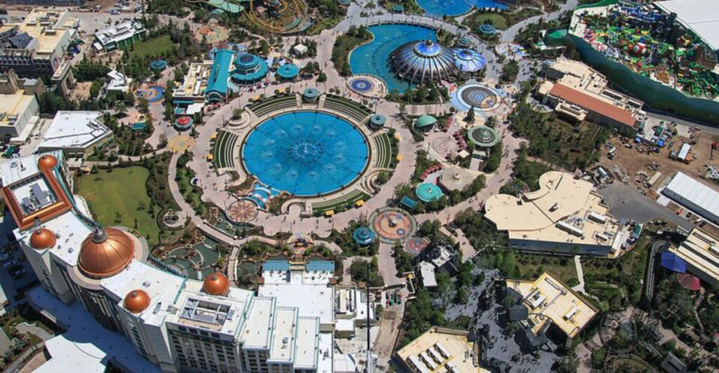 These 11 Unique U.S. Theme Parks Are Unlike Anywhere Else