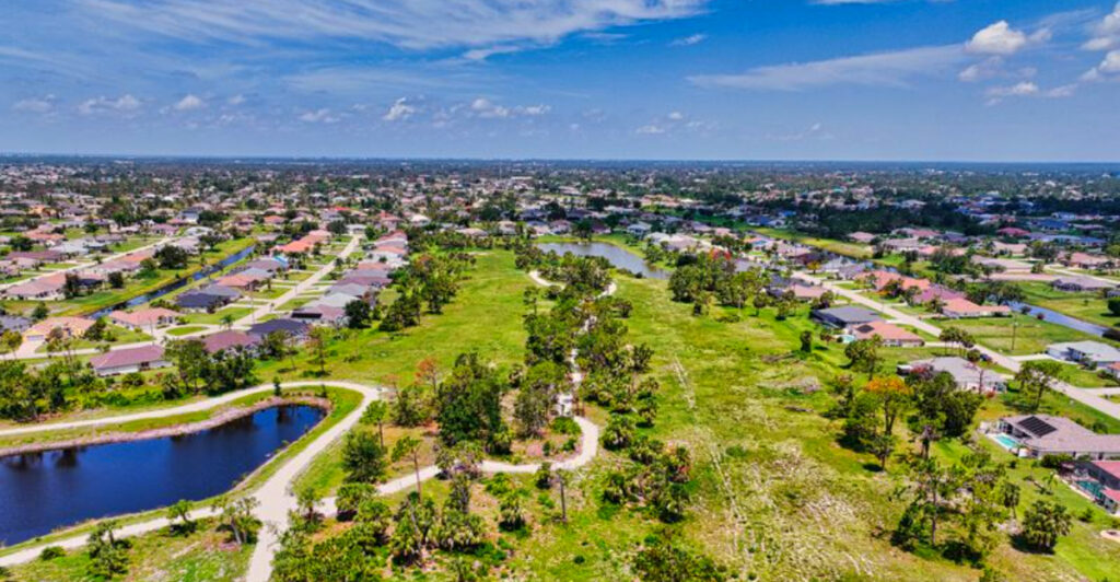 This Florida Suburb Thrives on Canals, Fishing, and Famous Golf