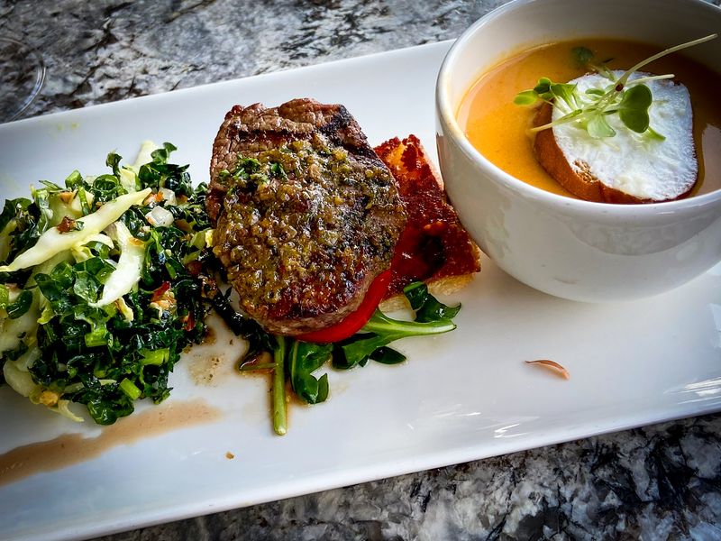 A Welcoming Slice of Belmont Shore