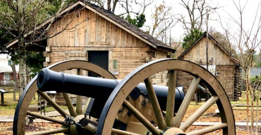 This ‘Handshake to the Crystal Coast’ Town Offers Outdoor Adventures and Small-Town Charm