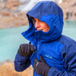 Top 10 Men’s Softshell Jackets for Wind and Light Rain in 2025