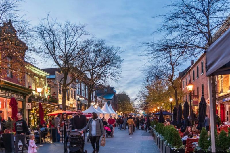 Old Town Alexandria Christmas Market & Holiday Craft Show (Dec. 13)