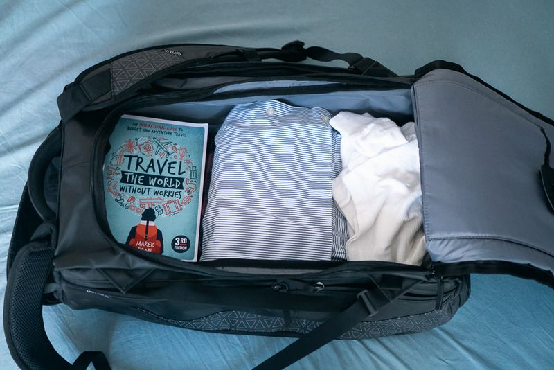 Nomatic 40L Travel Bag