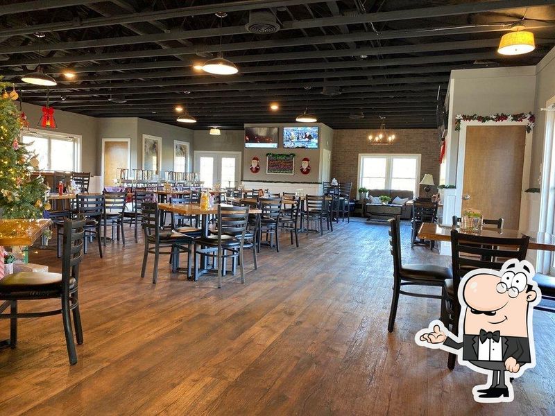 The Hills Restaurant at Pendleton Hills (Butler)