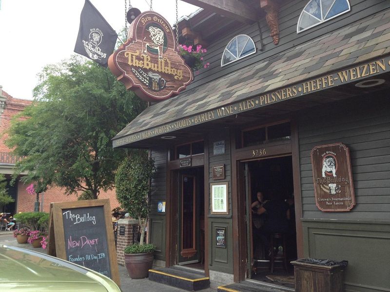 The Bulldog, Uptown (Magazine St.)