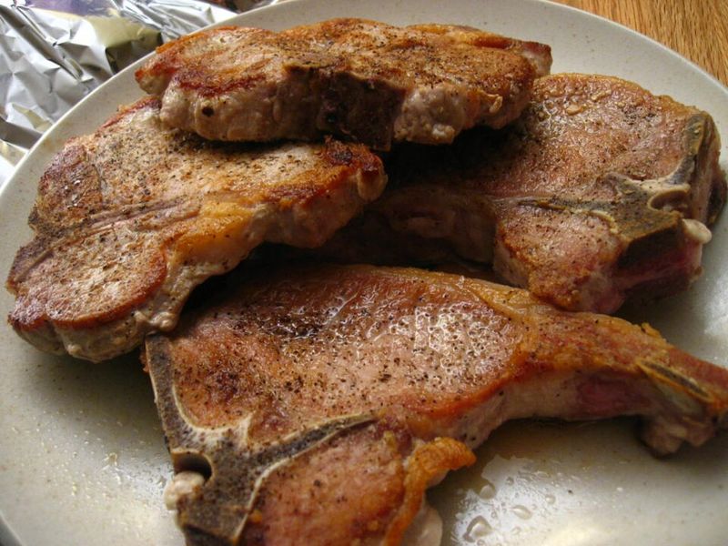 Pork Chops with Mushroom Gravy