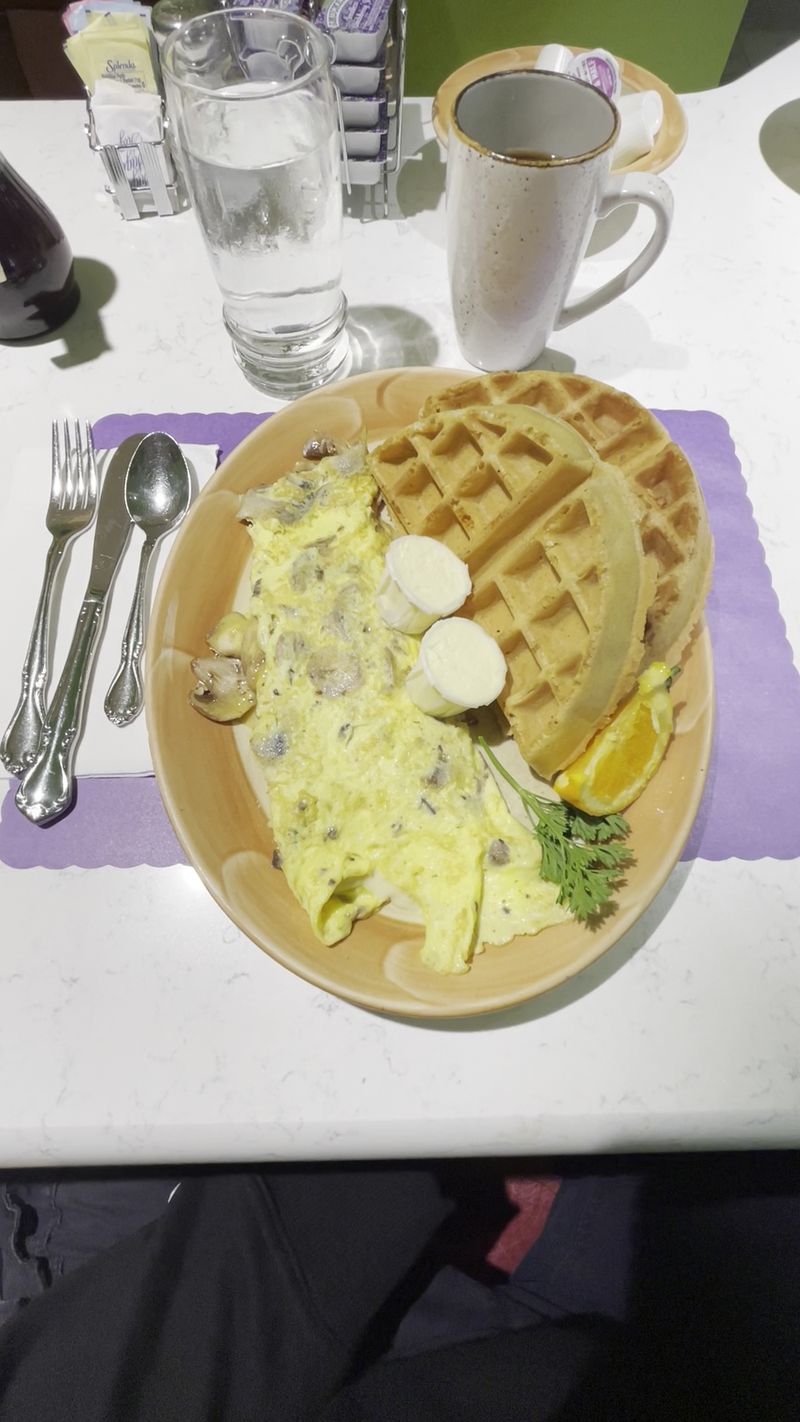 Build-Your-Own Veggie Omelet, Gluten-Free Friendly