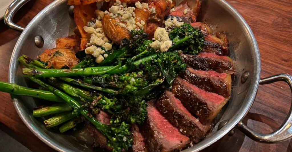 Vermont’s Top 15 Restaurants and Steakhouses Ranked by Locals and Travelers