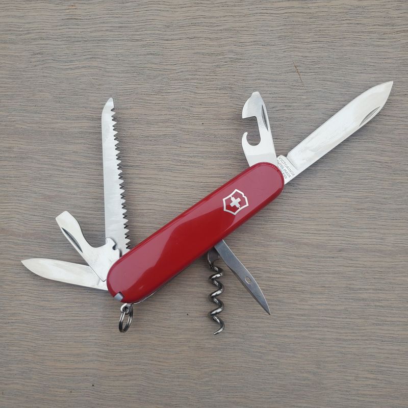 Victorinox Camper – Best Classic Swiss Army Knife for the Outdoors