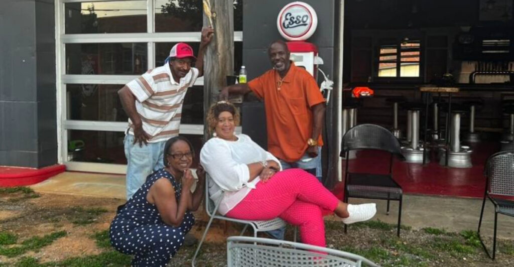 Virginia Soul Food: 13 Hole-in-the-Wall Kitchens With Fried Chicken Worth the Drive