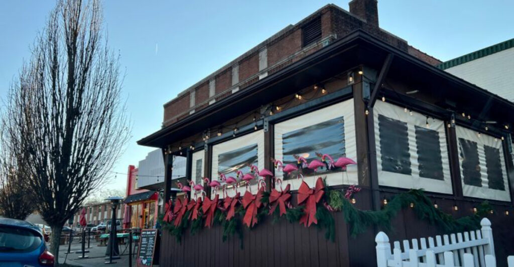 Virginia’s Hidden Gem: The Old-School Diner People Drive Hours To Experience