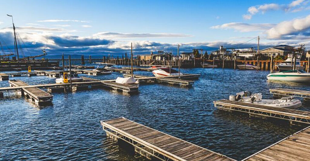 Want to Live by the Water? These 16 Lake Towns Score High on Safety, Schools & Value