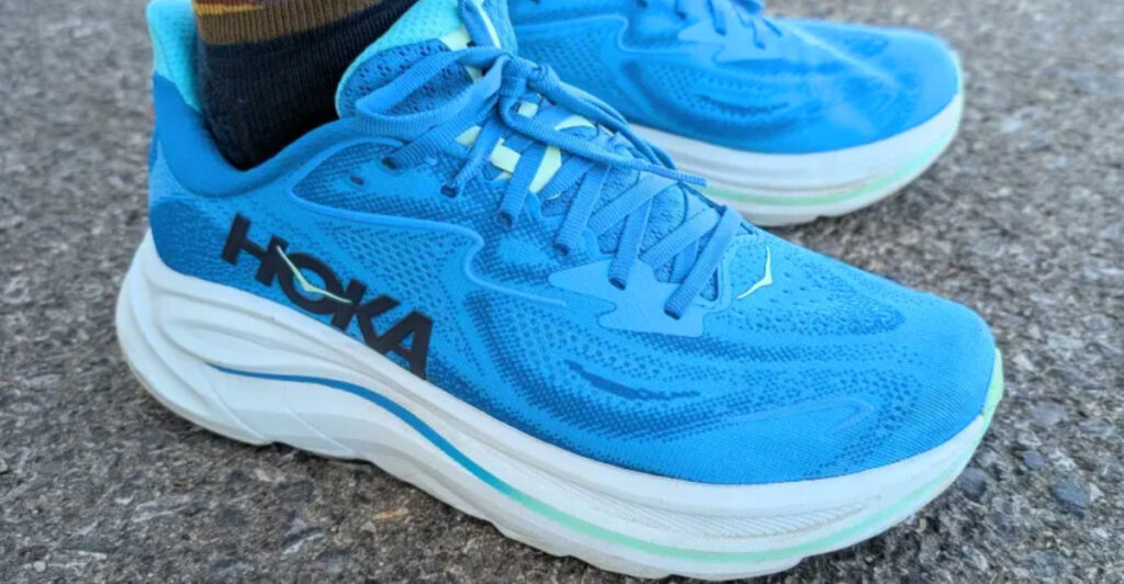 We Tried Popular Travel Shoes for Men, Here Are Our 9 Picks