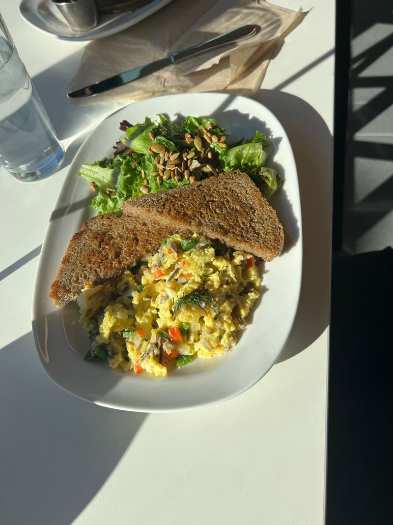 Catering That Feels Like Hospitality at Scale