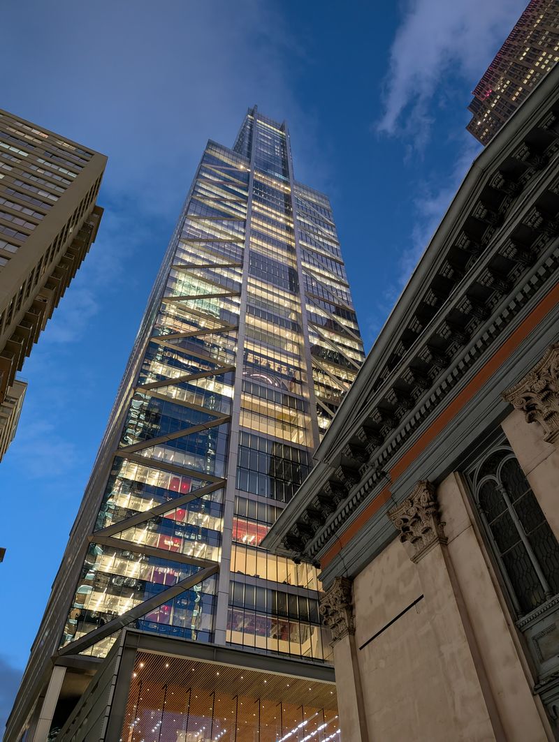 Comcast Technology Center – Philadelphia, PA - 1,121 ft