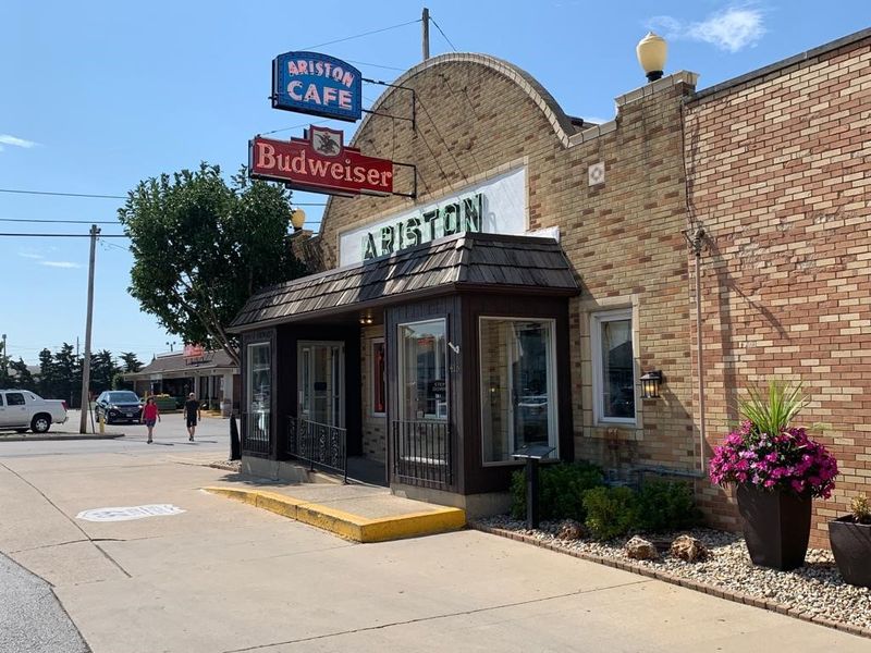 The Ariston Cafe, Litchfield