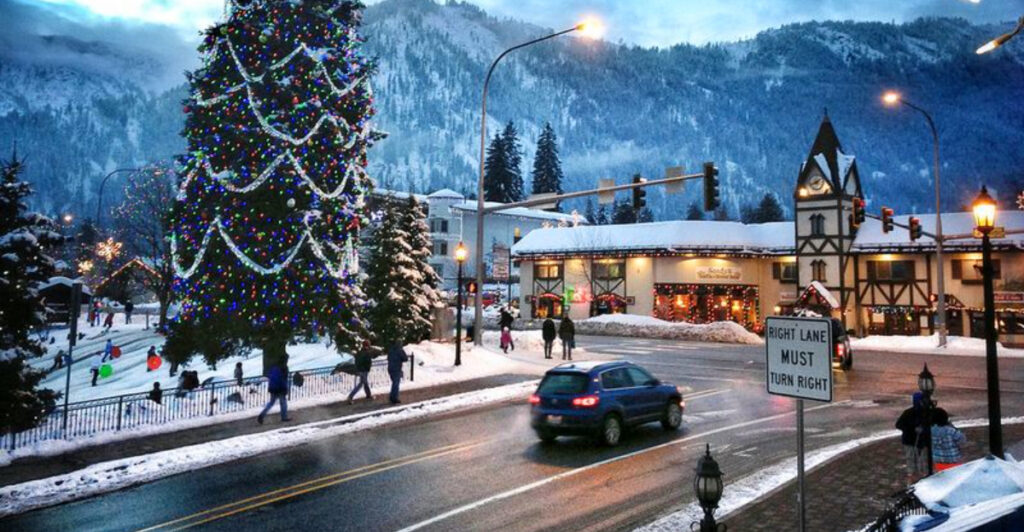 10 American Cities Known for Their Truly Legendary Christmas Celebrations