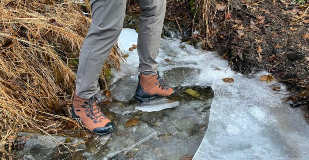 10 Best Insulated Snow Boots for Men in Winter 2025