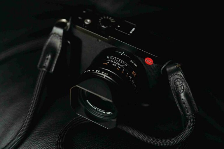 10 Compact Cameras That Make Rock Formations Look Otherworldly