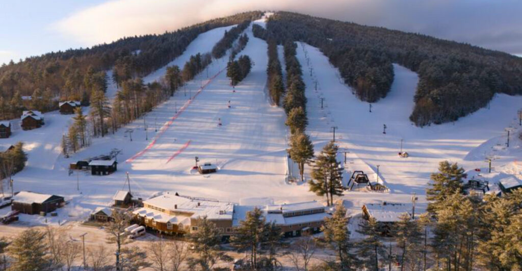 10 Magical Winter Things To Do in Maine, From Ski Peaks to Coastal Lights
