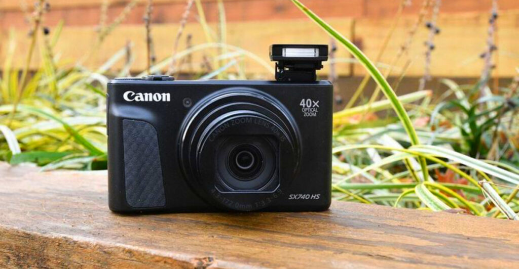 10 Travel Cameras That Take Stunning Photos Without Hassle