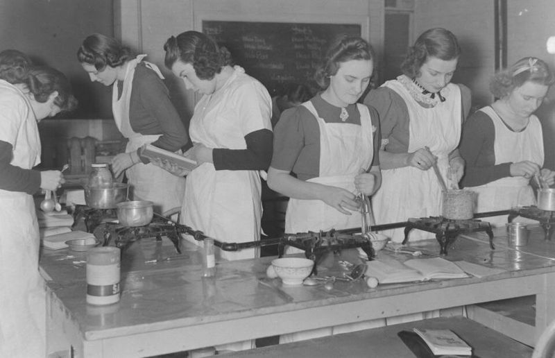 Leaving raw meat out at room temperature for hours