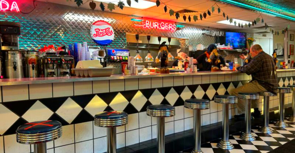 12 Tiny North Carolina Diners That Transform Christmas Morning Into Something Special