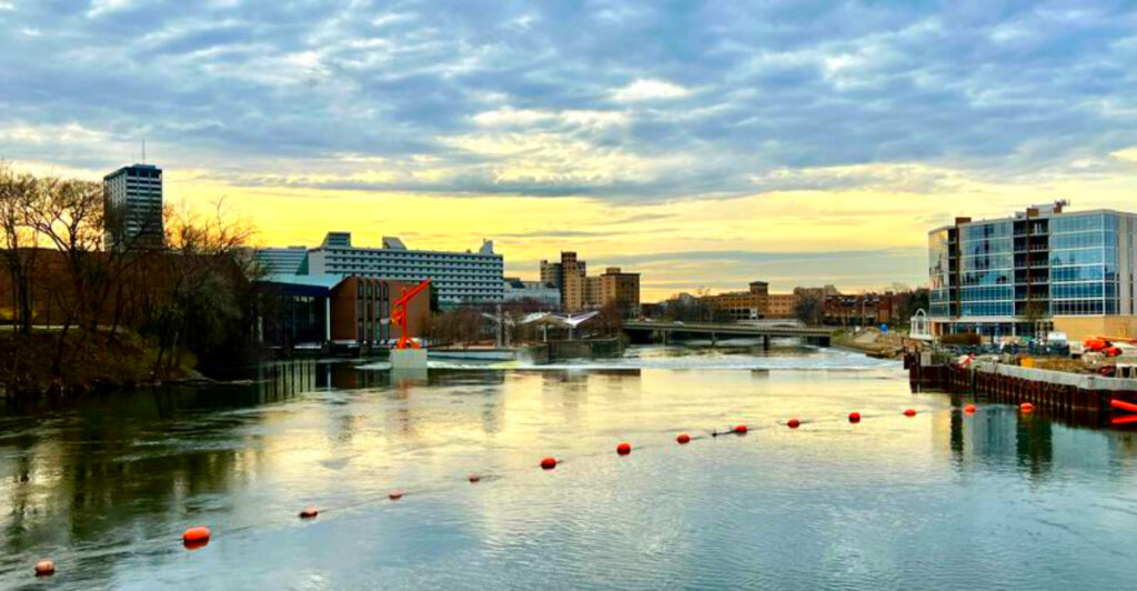 12 U.S. Regions Where Jobs Are Vanishing Faster Than New Ones Appear