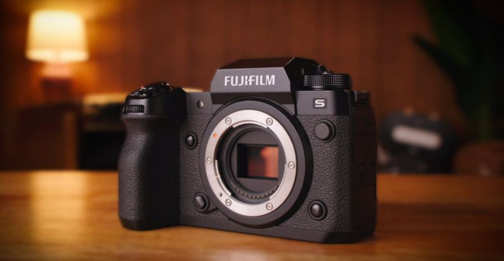 13 Best Cameras for Moon Photography (2026)