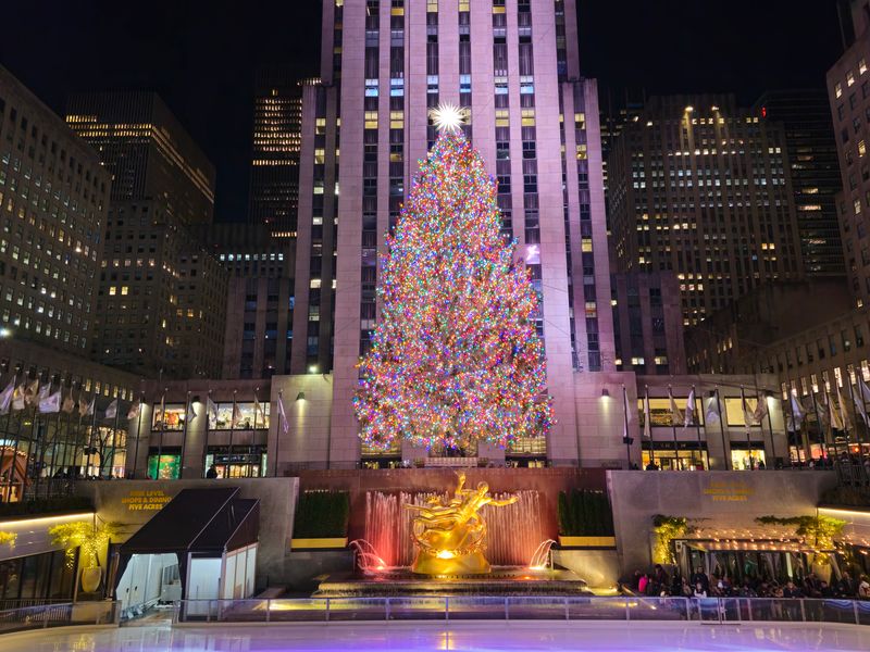 New York City, USA — Rockefeller Center Tree Lighting