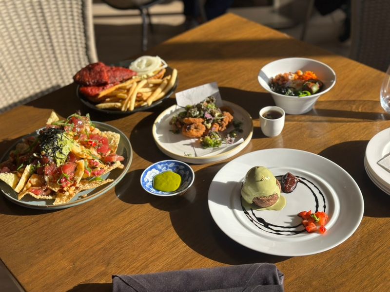 100 Sails Restaurant & Bar - Honolulu (Oʻahu)