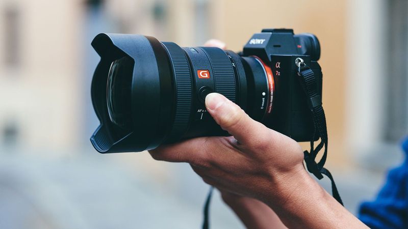 Sony FE 12-24mm F2.8 GM