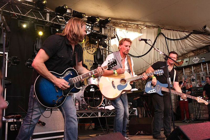 12. Footloose - Kenny Loggins (1984)