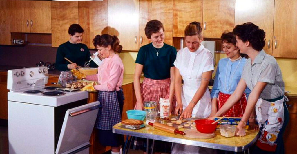 14 Classic High School Classes That Disappeared After the Boomer Era