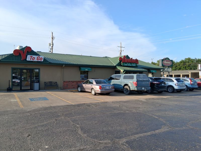 Valentino's Grand Italian Buffet - Nebraska City