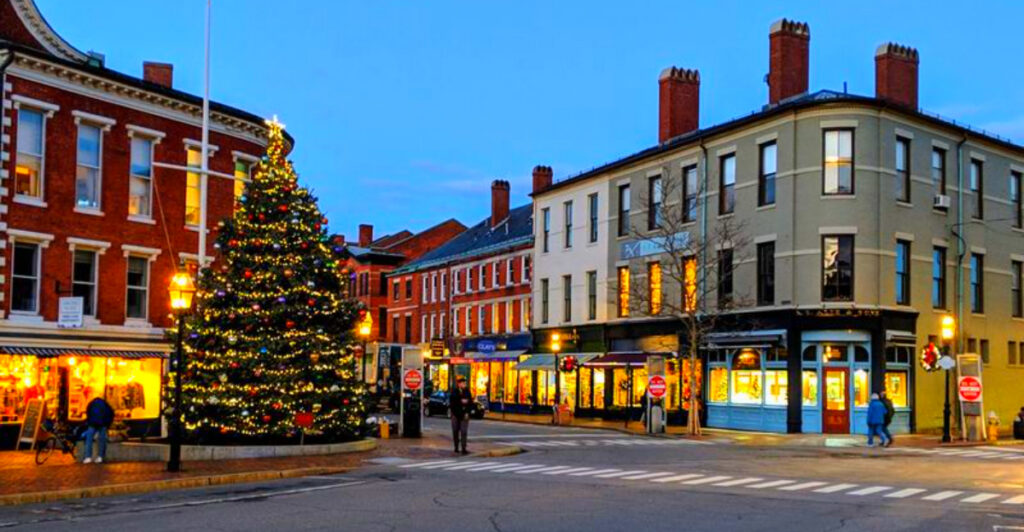 14 New England Villages That Look Straight Out of a Christmas Movie