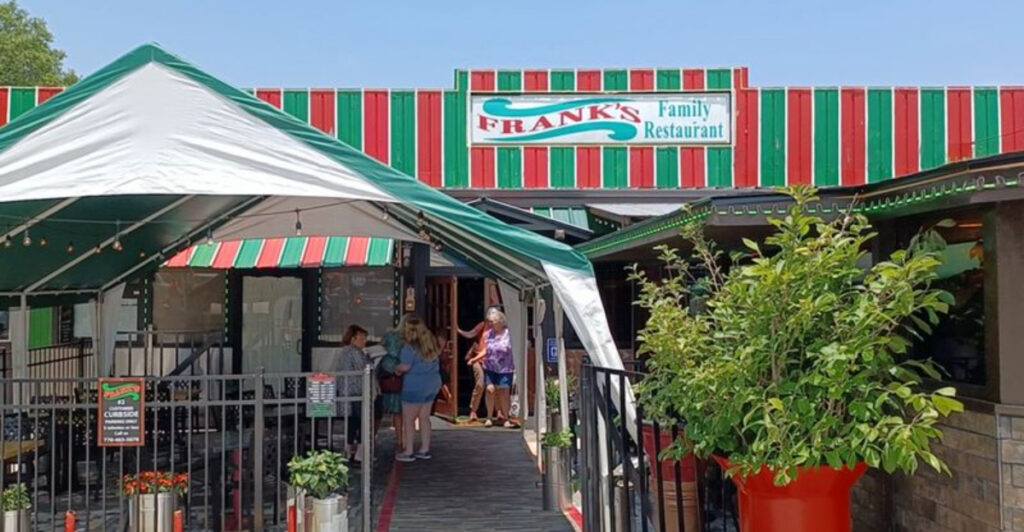 15 Beloved Washington Places That Have Stayed Great for Decades