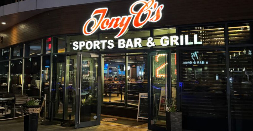 15 Can’t-Miss Sports Bars in Boston to Watch the Big Games