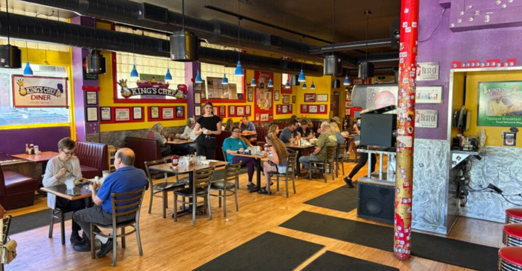 15 Colorado Breakfast Spots Locals Visit Before the Crowds Arrive