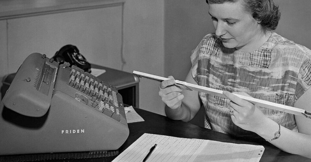 15 Everyday Things from the ’60s Your Grandkids Wouldn’t Understand
