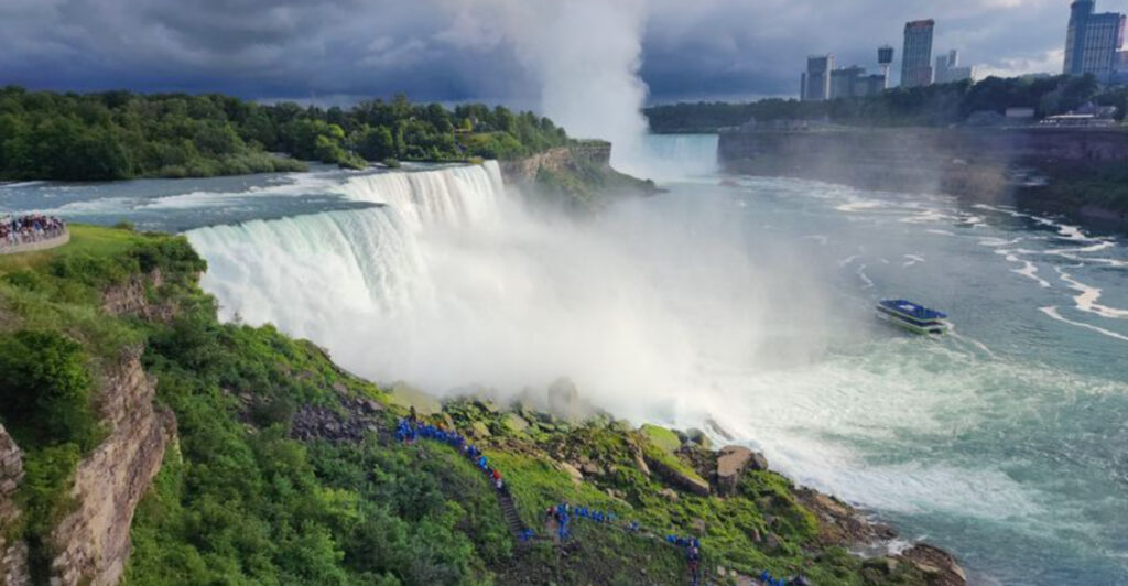 15 Gorgeous NY State Parks for Waterfalls, Hikes & Beach Days