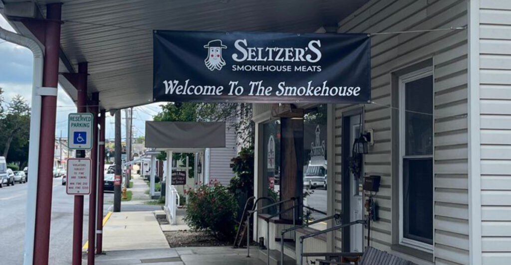 15 Hole-in-the-Wall Restaurant Styles Common Across Pennsylvania