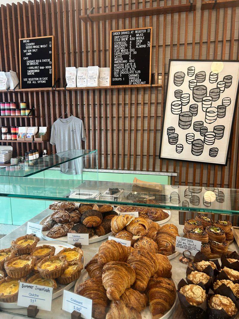 Lost Larson – Andersonville, Chicago